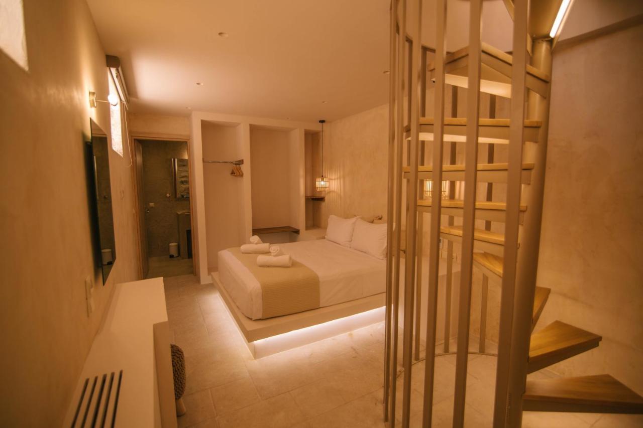 Mani Luxury Suites And Studios In Gytheio With Private Pools מראה חיצוני תמונה