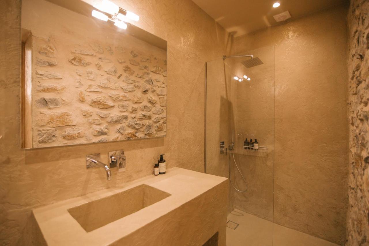 Mani Luxury Suites And Studios In Gytheio With Private Pools מראה חיצוני תמונה